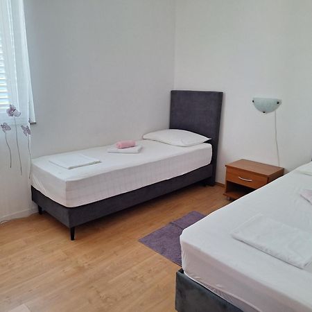 Apartments Vodopija 300M To The Beach 圣菲利普雅科夫 外观 照片