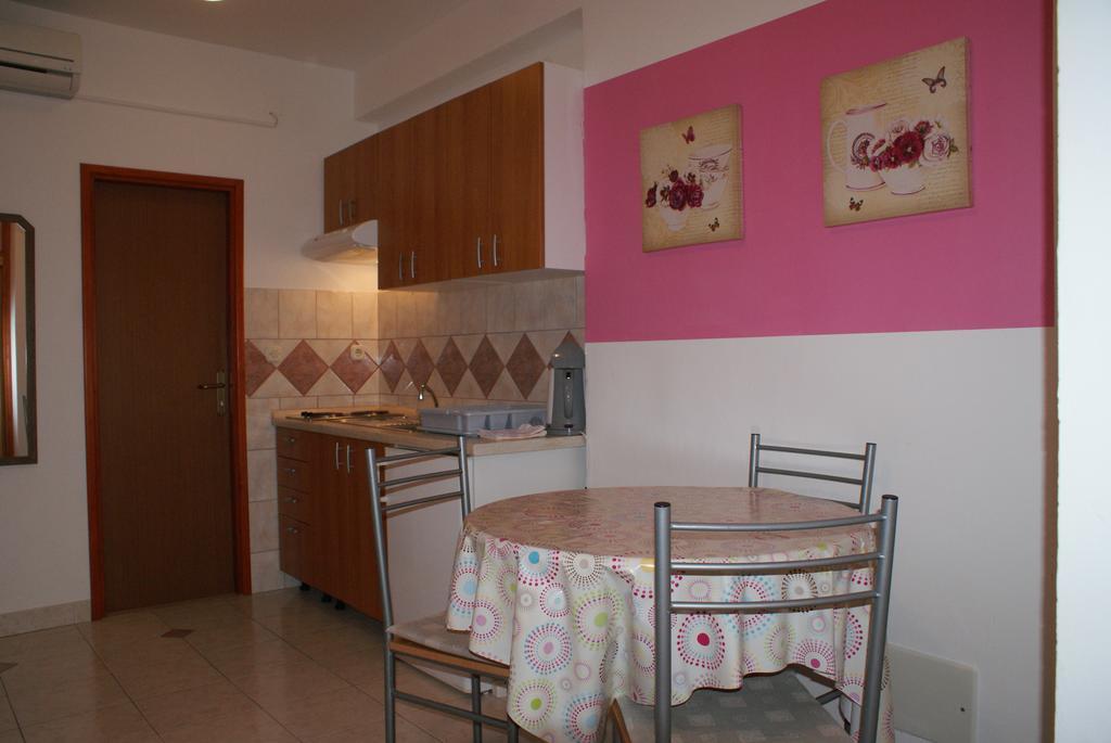 Apartments Vodopija 300M To The Beach 圣菲利普雅科夫 外观 照片